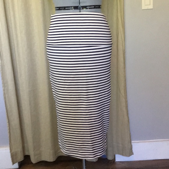 Roxy skirt - Picture 2 of 8